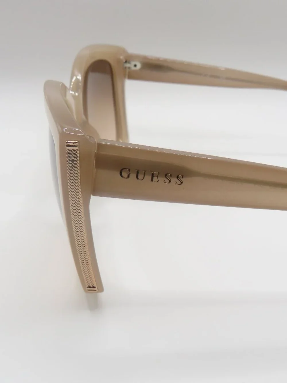 Guess New GF6169/S 57F Shiny Beige/Brown Gradient Sunglasses.